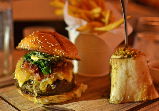 16_cottage_burger_marrow